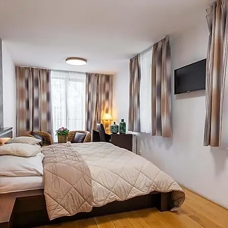 Archa Hotel 3*